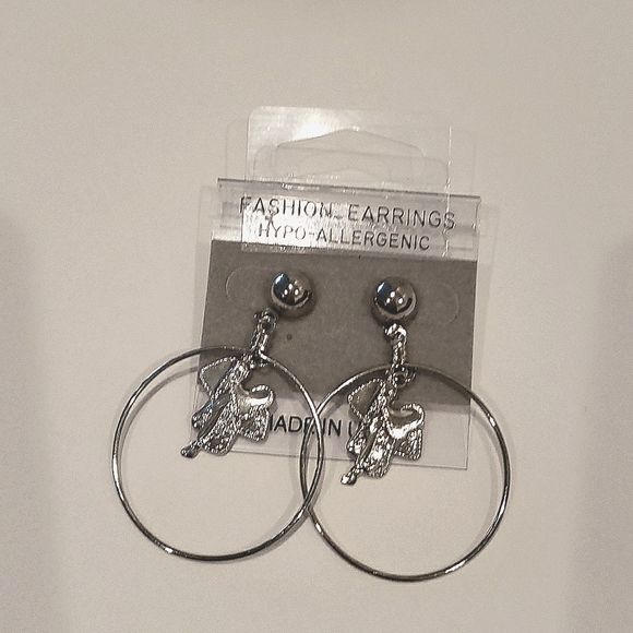 Jewelry - Western sadle hoop earings